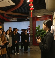 工作动态 | 成都市中西医结合医院组织部分干部职工走进蔬乡，品蔬思廉，筑牢反腐防线