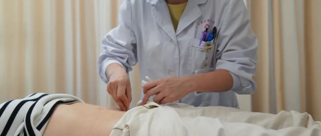 世界女性生殖健康日 | 围绝经期保健新策略：控体重+强骨骼